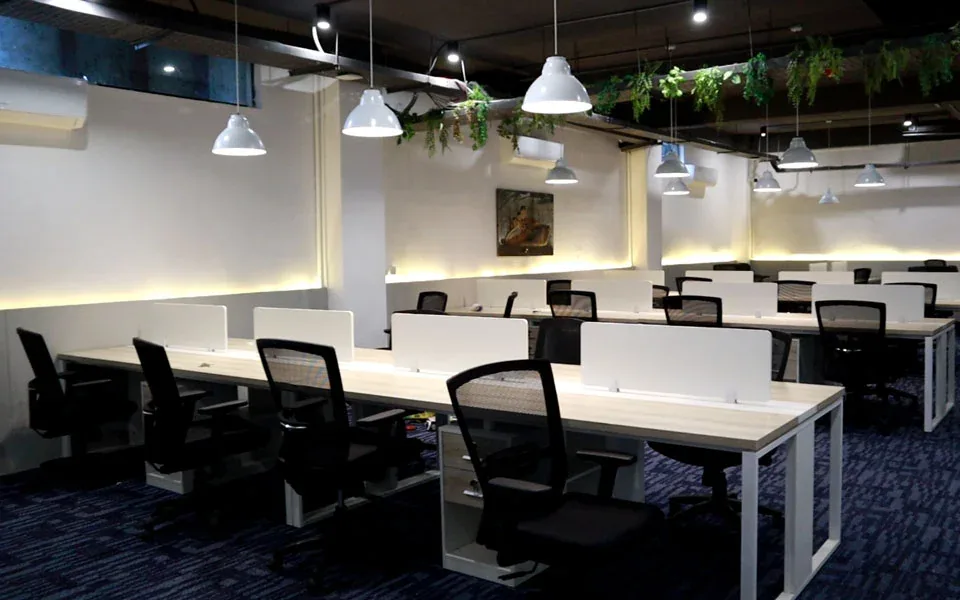 Open work floor at the Salam Campus office in Islamabad